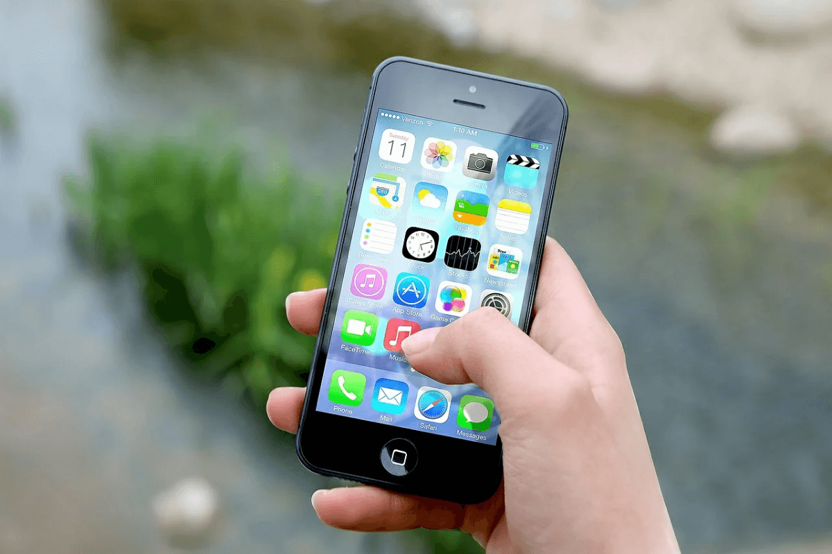 password manager iphone